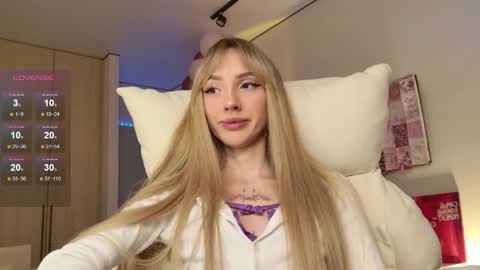 Snapshot of lunainnk chatting on December 1, 12:26 am Luna online show from December 1, 12:26 am