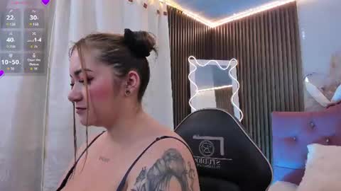 LUNA KITTY  online show from July 30, 11:31 am