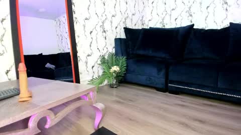 Snapshot of lunaliaa_ chatting on May 16, 5:37 am Lunalia online show from May 16, 5:37 am