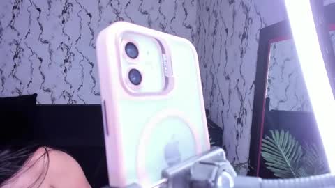 Snapshot of lunaliaa_ chatting on June 5, 6:52 am Lunalia online show from June 5, 6:52 am