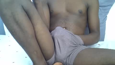 Snapshot of lunalove22_ chatting on January 12, 4:18 am lunalove22_ online show from January 12, 4:18 am