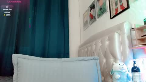 Luna online show from May 4, 6:48 pm
