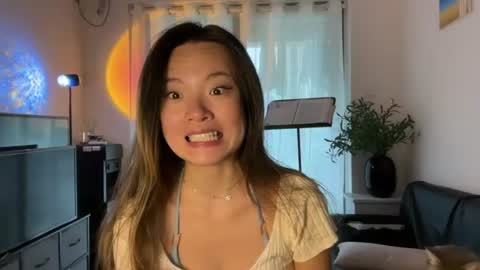 Snapshot of lunalovesuuuuu chatting on June 9, 1:28 am Luna online show from June 9, 1:28 am