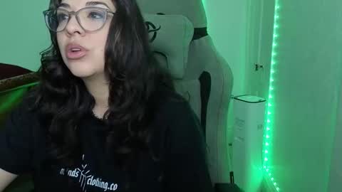 Luna Mae online show from March 18, 12:58 am