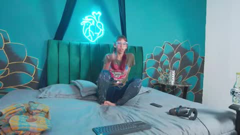 Luna online show from January 12, 8:25 pm