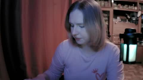 Snapshot of lunamystique_ chatting on April 29, 2:43 pm lunamystique_ online show from April 29, 2:43 pm