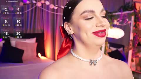 Luna  next streams Mon Fri Sat Sun 8pm-5am gmt0 online show from February 15, 11:47 pm