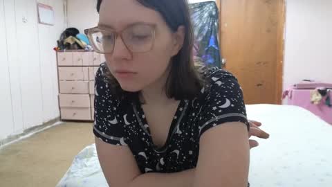 lunaquinn45 online show from December 26, 4:25 pm