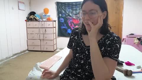 lunaquinn45 online show from December 28, 12:36 am