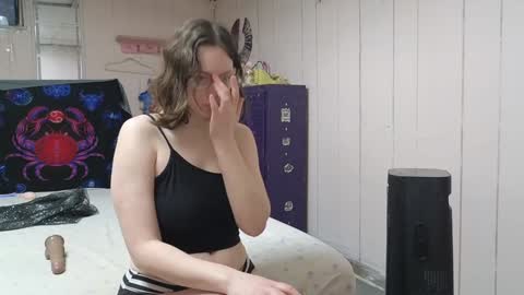 lunaquinn45 online show from January 1, 11:18 pm