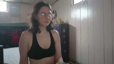 lunaquinn45 online show from February 3, 11:05 pm