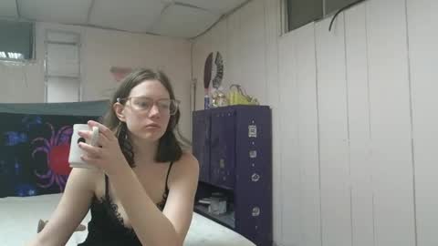 lunaquinn45 online show from February 12, 1:09 am