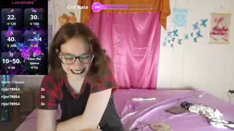 Snapshot of lunaquinn45 chatting on June 25, 3:16 pm lunaquinn45 online show from June 25, 3:16 pm