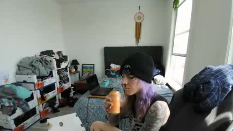 lunaraccoona online show from May 22, 5:40 pm