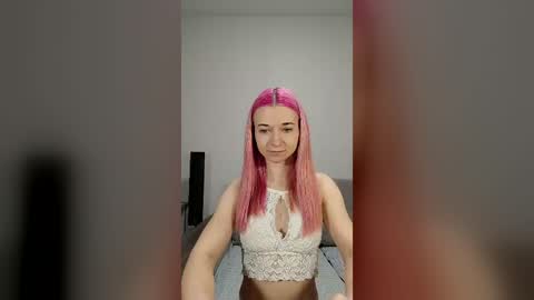 Snapshot of lunaria5391 chatting on July 15, 10:59 pm Lunaria online show from July 15, 10:59 pm