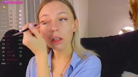 Kelly online show from October 28, 2:42 pm