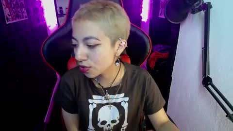 lunarichy online show from November 14, 8:07 pm