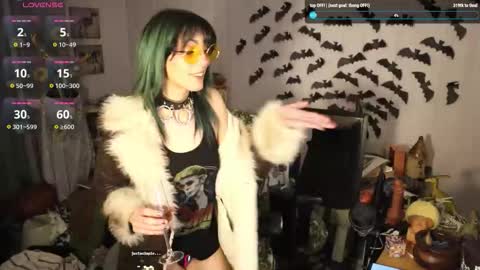 ..LunaSparkles. online show from March 16, 5:44 am