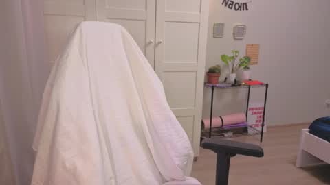 Kate online show from January 18, 2:54 pm