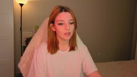 Kate online show from April 30, 4:02 pm