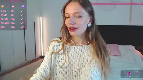 LunaticaBae online show from March 20, 2:27 am