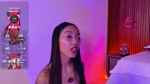 Luna   online show from March 7, 4:09 am