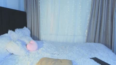 lunavelvet7 online show from February 24, 5:22 pm