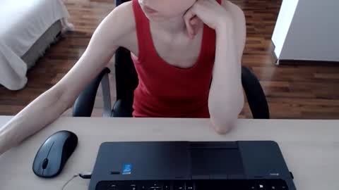 Snapshot of lunavibe_ chatting on June 10, 11:53 am lunavibe_ online show from June 10, 11:53 am