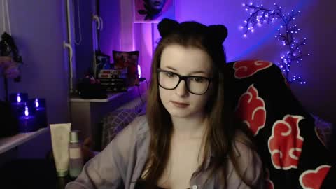 LunaXcherry online show from April 30, 6:47 pm