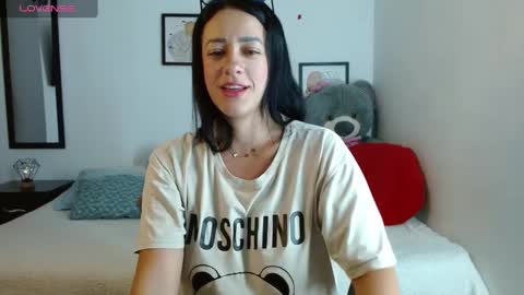 lunayois02 online show from October 8, 1:58 am