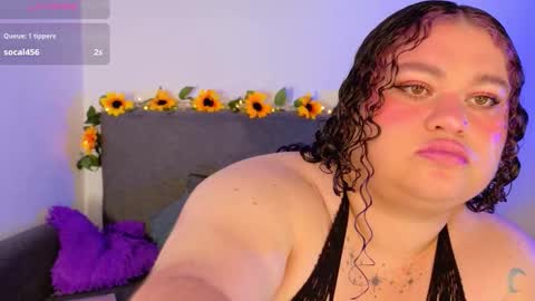 L U N I T A  online show from March 13, 4:41 am