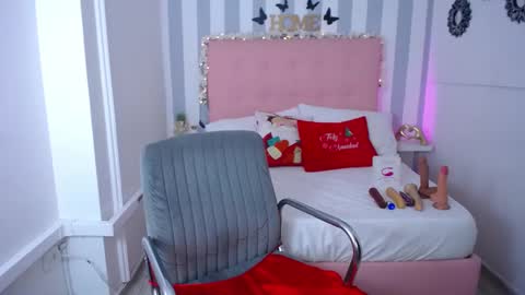 lunna_boobs20 online show from December 17, 5:07 am