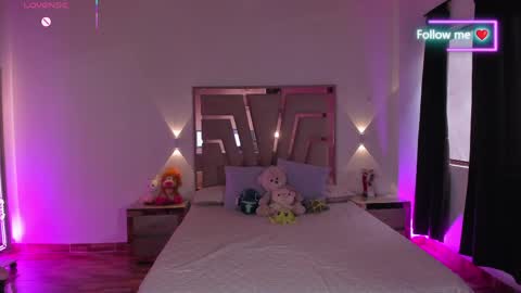 Snapshot of lunna_roosee chatting on May 20, 5:41 pm LUNA ROSE online show from May 20, 5:41 pm