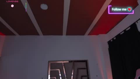 Snapshot of lunna_roosee chatting on May 23, 3:23 am LUNA ROSE online show from May 23, 3:23 am
