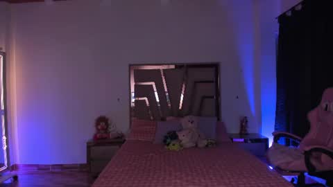Snapshot of lunna_roosee chatting on June 17, 12:24 am LUNA ROSE online show from June 17, 12:24 am