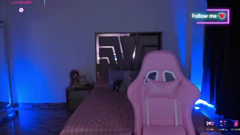 Snapshot of lunna_roosee chatting on June 19, 1:10 am LUNA ROSE online show from June 19, 1:10 am