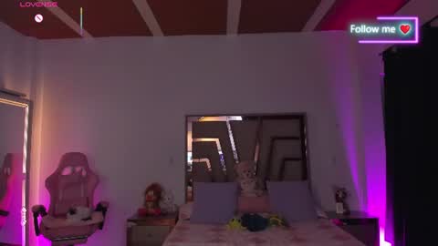 Snapshot of lunna_roosee chatting on June 25, 2:11 am LUNA ROSE online show from June 25, 2:11 am