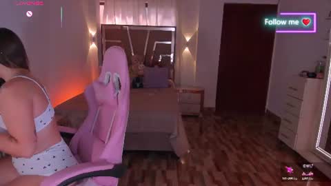 Snapshot of lunna_roosee chatting on July 7, 3:49 pm LUNA ROSE online show from July 7, 3:49 pm