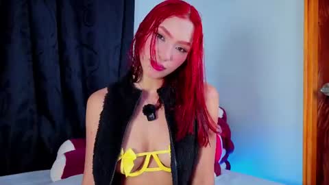 L U N N A online show from June 30, 4:13 am
