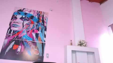 LunoxLili online show from February 25, 5:04 pm