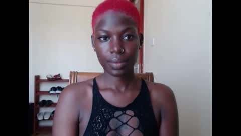 Snapshot of luo_queen chatting on May 23, 9:57 am luo_queen online show from May 23, 9:57 am