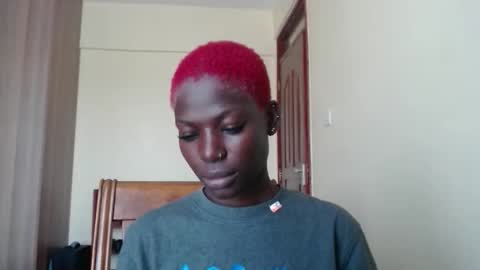 Snapshot of luo_queen chatting on May 24, 9:47 am luo_queen online show from May 24, 9:47 am