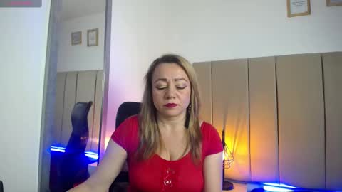 Lupita223 online show from March 10, 12:48 pm