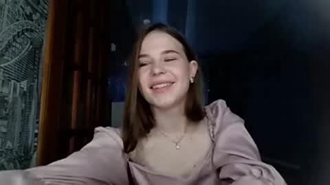 Snapshot of luracantero chatting on May 30, 10:56 am Alice online show from May 30, 10:56 am