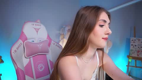 Eva online show from November 11, 2:28 pm