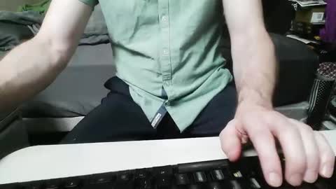 Snapshot of lurkin4alivin chatting on October 15, 6:13 am lurkin4alivin online show from October 15, 6:13 am