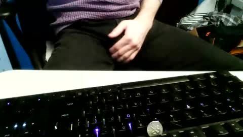 Snapshot of lurkin4alivin chatting on November 11, 12:54 am lurkin4alivin online show from November 11, 12:54 am