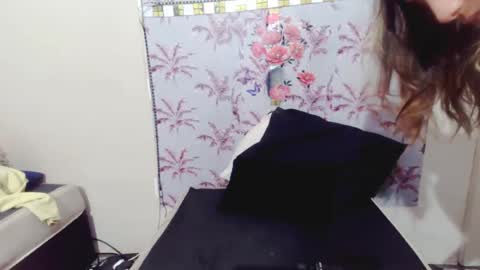 Snapshot of luscious_lexy chatting on July 8, 4:39 am luscious_lexy online show from July 8, 4:39 am