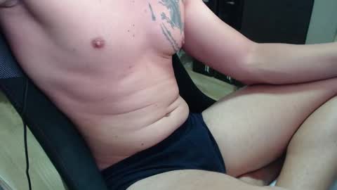 Snapshot of lushboy90 chatting on February 22, 3:45 am lushboy90 online show from February 22, 3:45 am