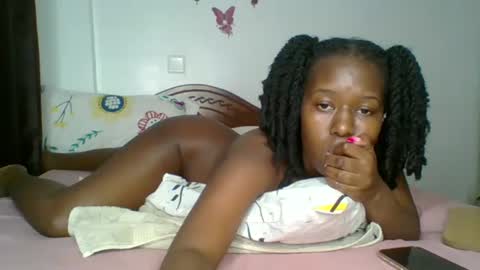 lushlola254 online show from September 23, 10:57 pm